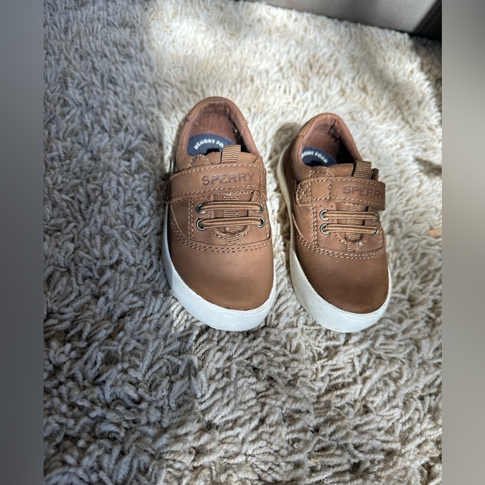 Sperry Top-Sider toddler shoes size 6 - never worn
